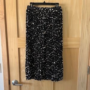 Black Pleated Midi Skirt with White Spot Detail